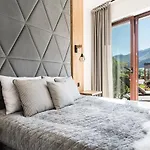 Ξενοδοχείο με διαμερίσματα Tatra &