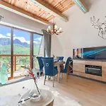 Tatra & 4*