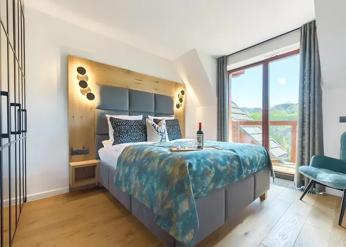 Tatra & Aparthotel 4*